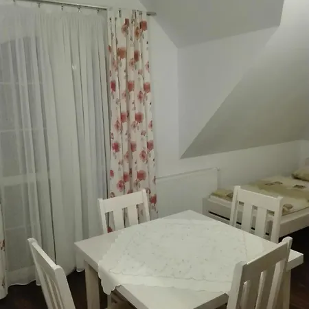 Jaktstuga Villa Aurelia Pokoje I Domki W Mielenku - Blisko Plazy *