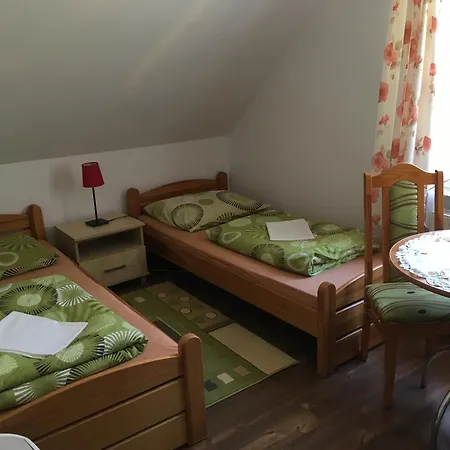 Jaktstuga Villa Aurelia Pokoje I Domki W Mielenku - Blisko Plazy *