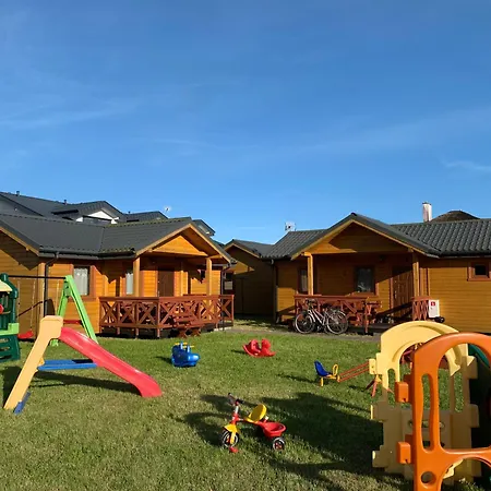 Villa Aurelia Pokoje I Domki W Mielenku - Blisko Plazy