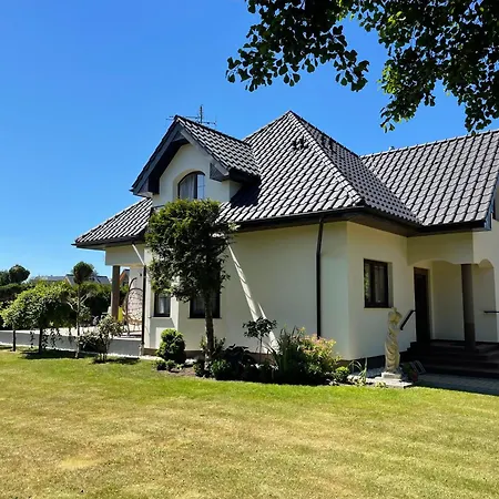 Jaktstuga Villa Aurelia Pokoje I Domki W Mielenku - Blisko Plazy Mielenko